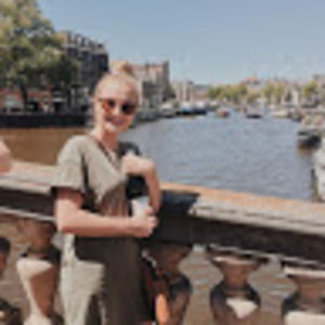 Meet your Posher, Abby